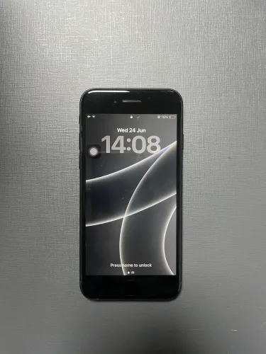 Iphone SE 2022 64Gb - Preto