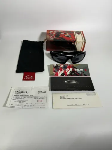 Oakley Monster Dog Ducati Completo