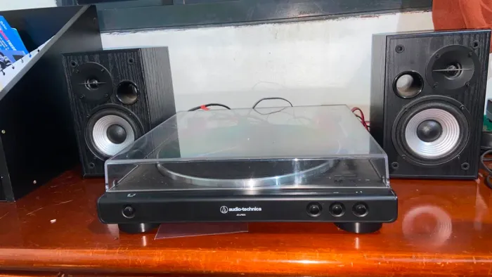 Toca-Discos Vinil Audio-Technica Automático AT-LP60X-BK, Preto, Bivolt 120/240V