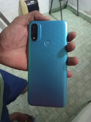 Moto e 20