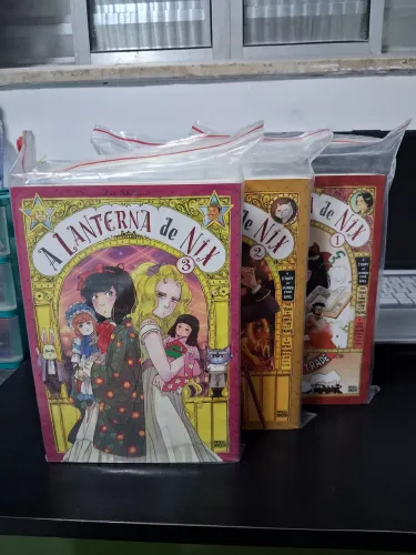 Mangás A lanterna de Nix completo 1 ao 3