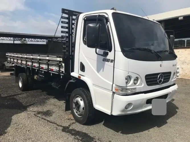 Mercedes-Benz Accelo 915C Carroceria 2011