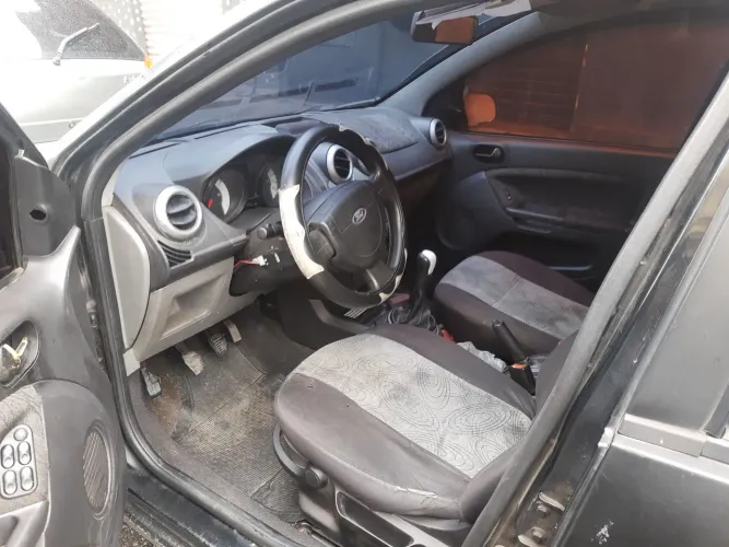 Ford Fiesta Sed. 1.6 8V Flex 4P 2008