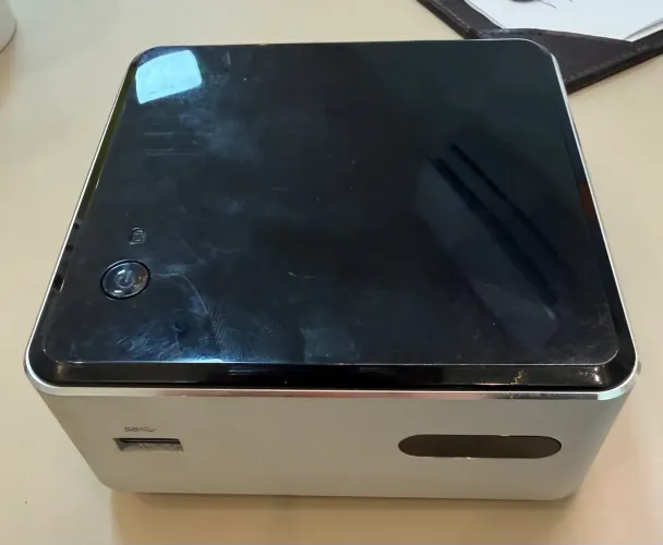 Mini PC Ultratop NUC - Intel Celeron - CPU N2830 - 2.16 GHZ - 4 GB