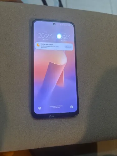 Celular Semi novo