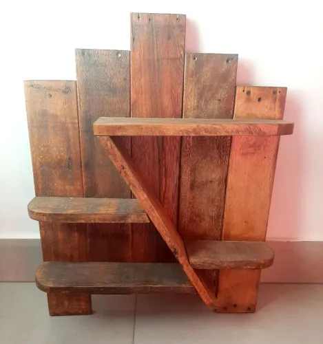 BAIXOU O PREÇO! Estante rústica de parede. 