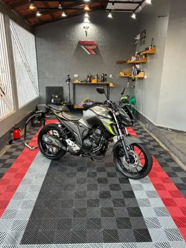 Yamaha Fazer FZ25 250 2024 Cinza - Muito Conservada