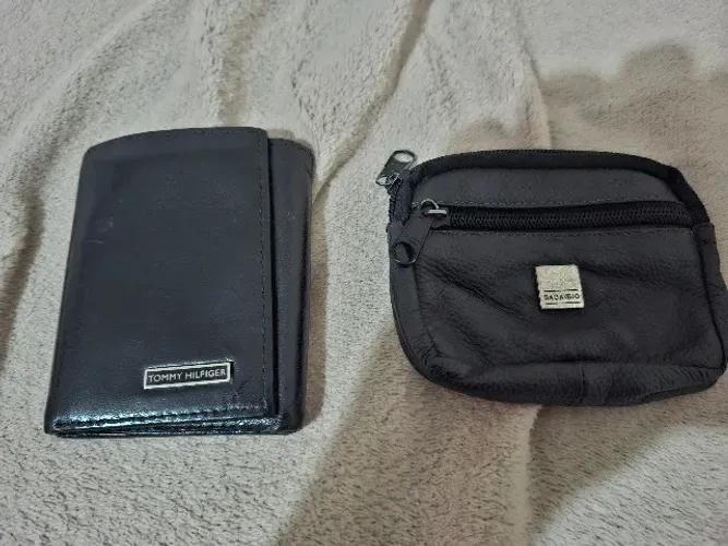 arteira Tommy Hilfiger em Couro e Porta Moedas Bagaggio