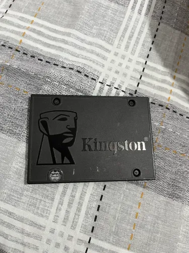 SSD kingston 240GB Modelo A400
