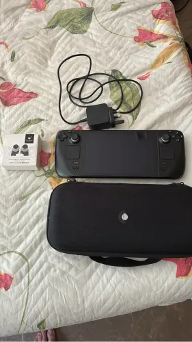 Steam deck LCD 64gb + 512gb