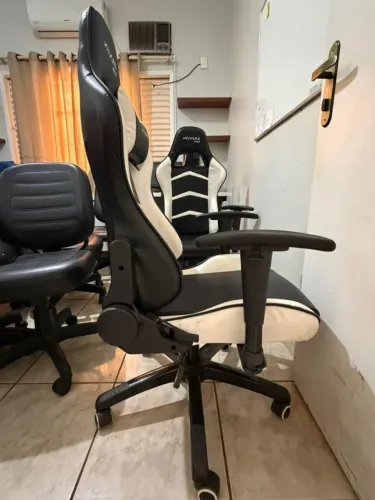 CADEIRAS GAMES COM DETALHES 250,00 UNIDADE