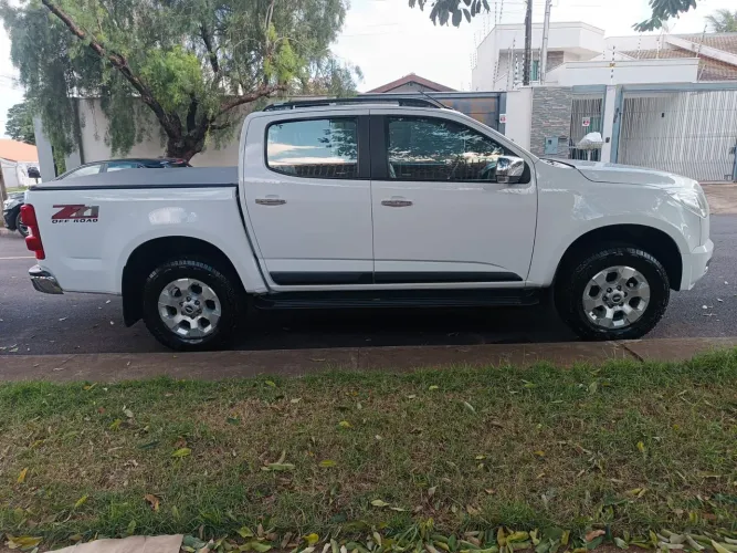Chevrolet S10 Pick-up LTZ 2.4 F.power 4X2 CD 2014