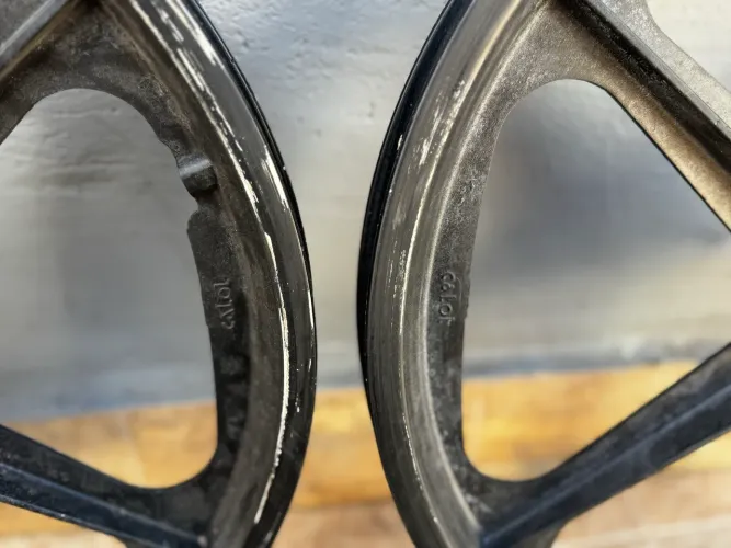 RODAS EXTRA NYLON BRANCAS ( pintadas de preto)