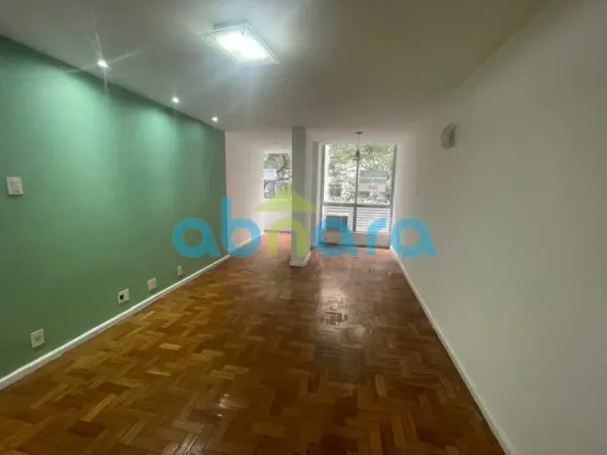 Apartamento : Padrão / Residencial / Copacabana