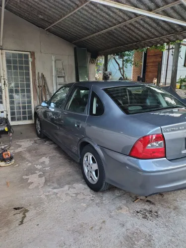 Chevrolet Vectra CD 2.2 16V / 2.0 16V Mec./aut. 2000