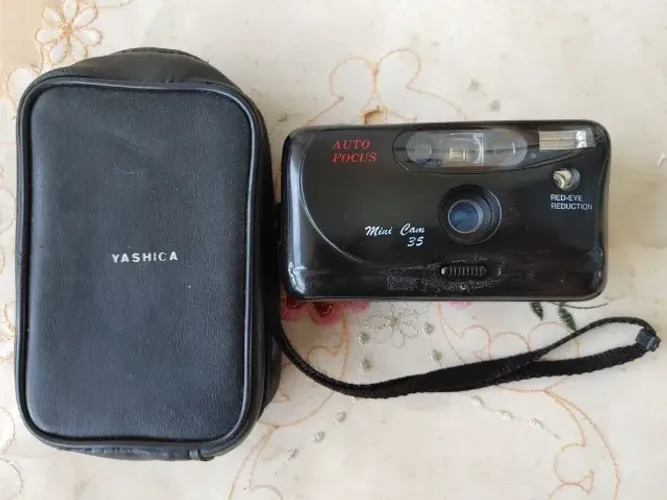 camera mini cam 35 analogica com flash e sistema redutor de olhos vermelhos