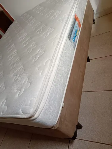 Cama Box+ colchao