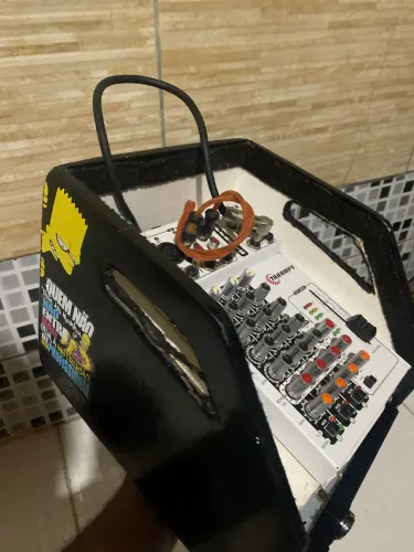 RACK COM MESA