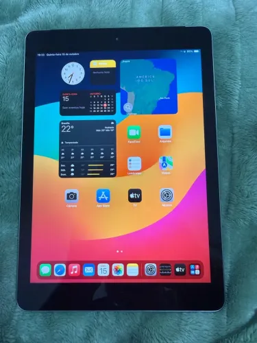 iPad Apple 6ª Geração 32GB com Chip - Wi-Fi + Cellular
