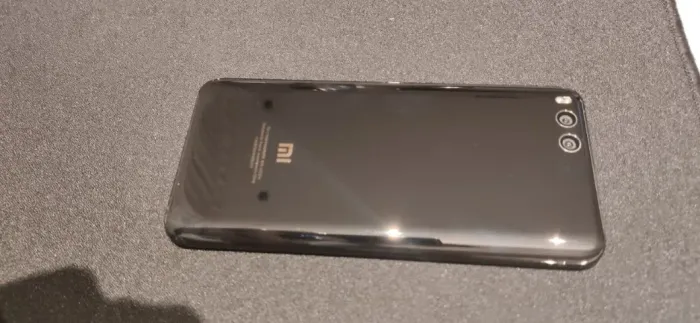 Xiaomi Mi 6 - 128GB | 6GB RAM - Excelente Estado