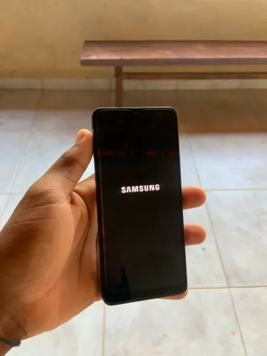 Samsung galaxy A31 celular semi novo 