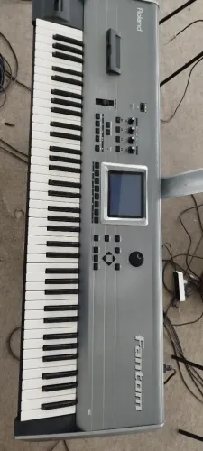 Teclado Roland fantom