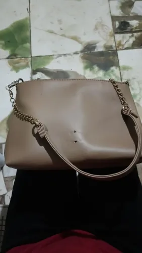 Vende-se uma Bolsa marrom claro