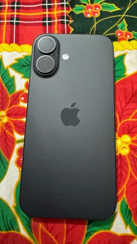 iPhone 16 preto quase zero