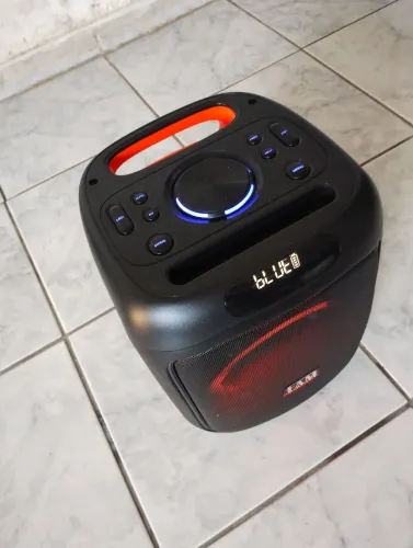Vendo essa caixa top