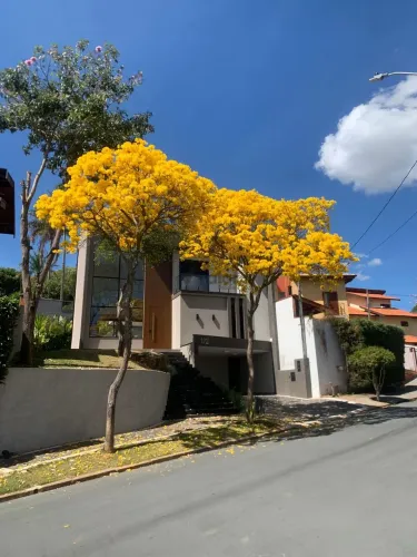 Casa à venda em Campinas, Loteamento Caminhos de São Conrado (Sousas), com 3 suítes, com 2