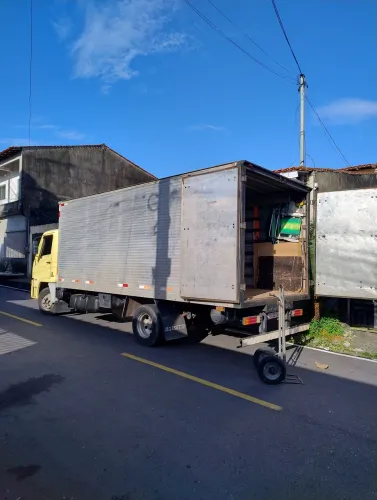 LÁ & CÁ TRANSPORTES