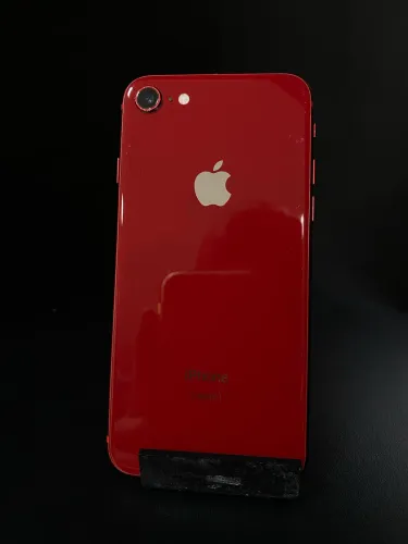 iPhone 8 64Gb Vermelho (câmera traseira off)