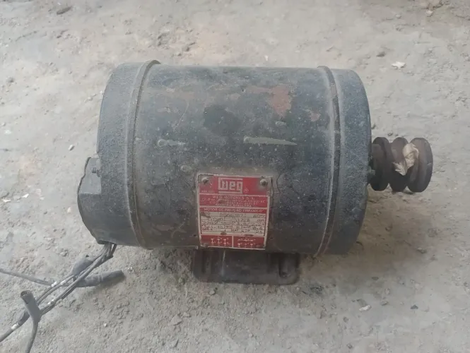 Vendo motor de 1 CV apenas 300$