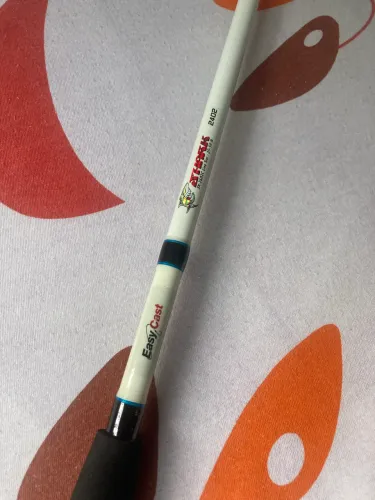 Vara Para Carretilha 50lbs Ação Rápida 2,40m 8'0 Pés 2pts
