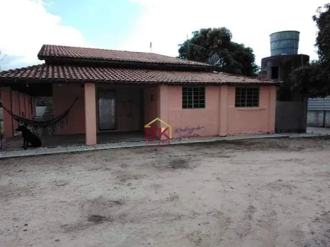 Chácara com 4 dormitórios à venda, 1110 m² por R$ 440.000,00 - Pinheirinho - Taubaté/SP