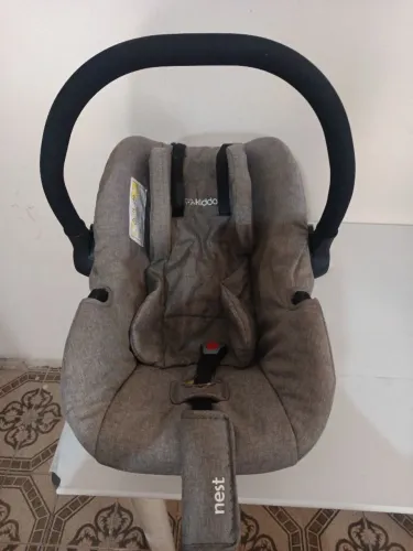 Bebê conforto Kiddo Nest até 13kg - bem conservado