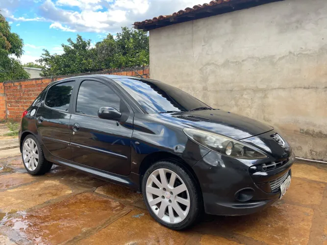 Peugeot 207 XR 1.4 Flex 8V 5P 2009