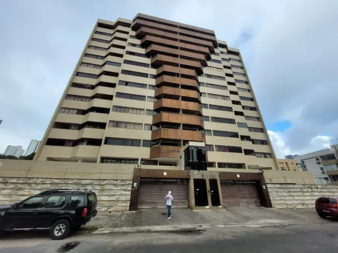 APARTAMENTO EM MANAIRA