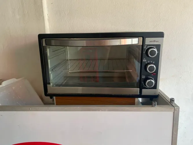 Forno elétrico britânia
