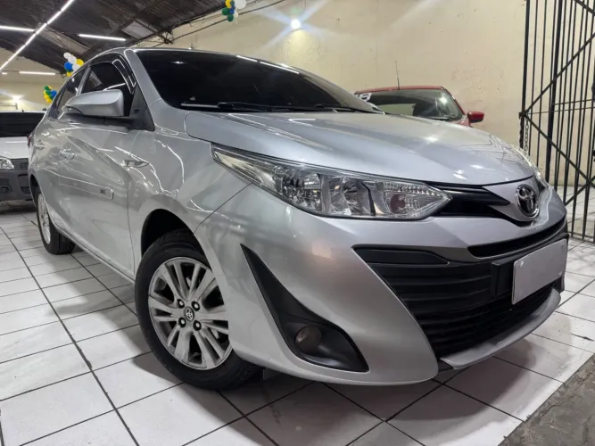 Toyota Yaris XL Sedan 1.5 Flex 16V 4P Aut. 2019