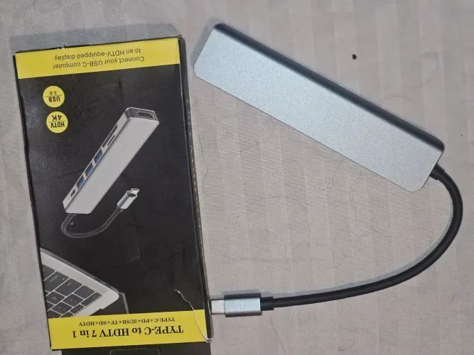 Notebook e celular 