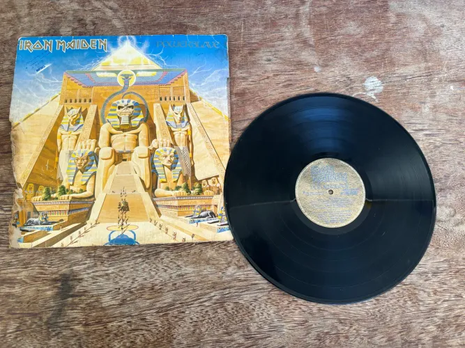 álbum Powerslave da banda britânica de heavy metal Iron Maiden 1984