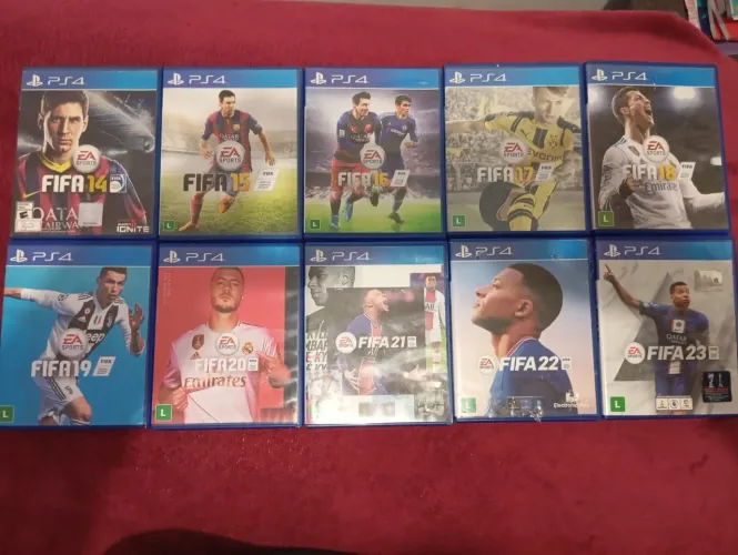 Lote Coleção FIFA PS4 - Do FIFA 14 ao FIFA 23 (10 Jogos Originais)