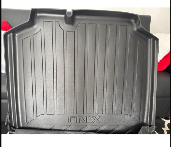 Bandeja Porta-Malas Carro Onix Plus Sedan 2020 a 2026 - Tapete Protetor Novo- NUNCA USADO