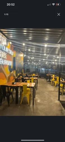 Mesas e cadeiras restaurante