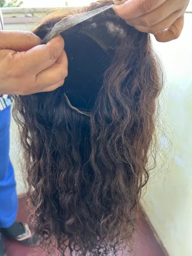 Cabelo cacheado humano 