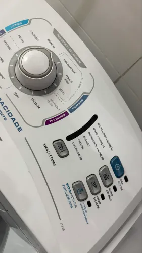 Máquina de lavar roupas 13kg Electrolux