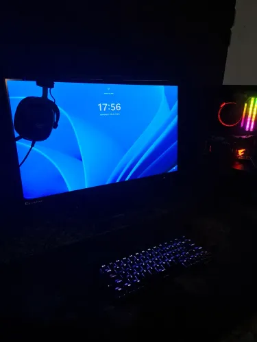  PC AMD RYZEN 7 5700 RTX 5060 8gb