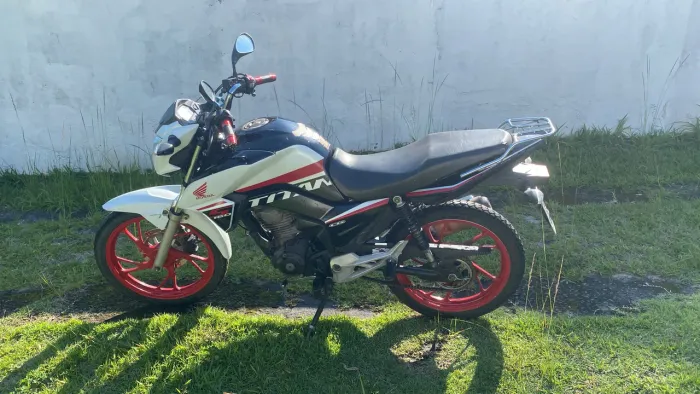 Titan 2021 R$12.500,00