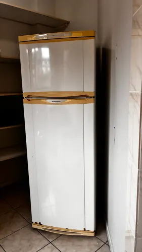 Vendo Geladeira 350 litros - Consul 